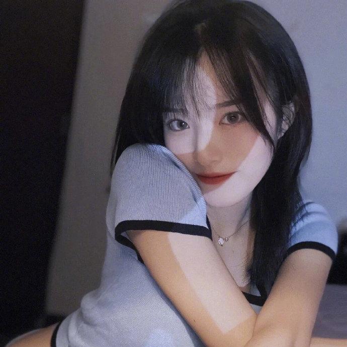 彩票中奖故事中的温情瞬间
分享喜悦
	传递爱心